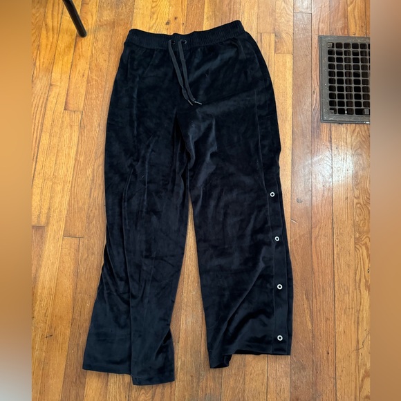 Victoria’s Secret Velour Diamante wide-leg snap lounge pants - Picture 3 of 4